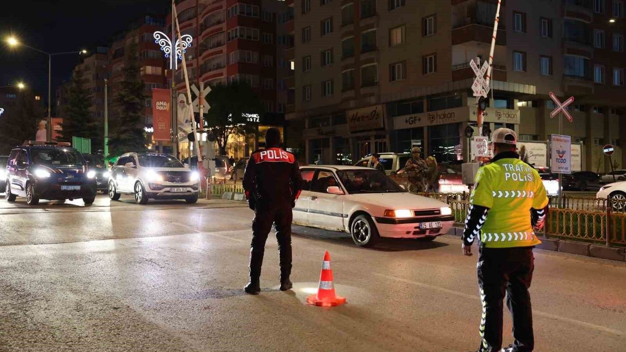 Polisten asayiş uygulaması