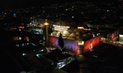 Ulu Cami'nin Ramazan mahyası değişti