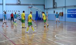 Karacabey Belediyesi'nin Futsal Turnuvası'nda heyecan sona erdi