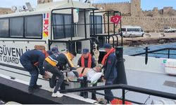 Bozcaada'da hastanın tıbbi tahliyesini Sahil Güvenlik yaptı