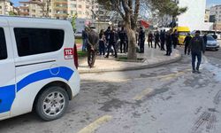 Husumetlisini cadde ortasında bıçaklayan şüpheli yakalandı
