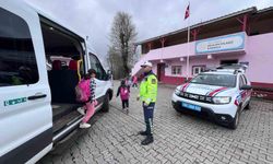 Jandarma ekiplerinden öğrencilerin güvenliği için denetim