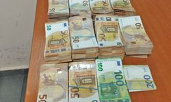 Tırın hava filtresi içine gizlenen 102 bin Euro ile yakalandı