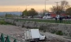 Bursa’da araç alman kanalına uçtu!