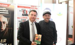 Osmangazi’nin standında imza günleri