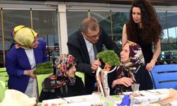 Bursa'da alzheimer hastaları için Anneler Günü kutlaması