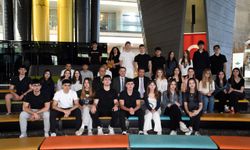 Başkan Aydın örnek liselilerle Osmangazi’de bir araya geldi