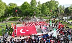 İnegöl'de “Atatürk’ü Anma ve Gençlik Yürüyüşü” coşkusu sokaklara taştı