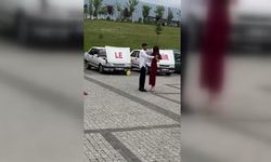 Bursa'da kız arkadaşına aynı marka 8 otomobilin ön kaputlarındaki yazıyla evlilik teklif etti