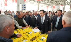 Yenişehir'de çiftçiye tarihi tohum desteği