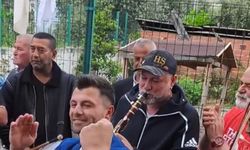 Hüsnü Şenlendirici Bursa'da arkadaşının düğününe katıldı