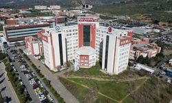 ADÜ’lü profesör ve sekreteri ’rüşvet’ iddiasıyla gözaltına alındı