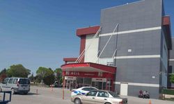 Ayağı makineye sıkışan işçi yaralandı