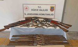 Silah imalathanesine baskın: Çok sayıda ruhsatsız silah ve tüfek ele geçirildi