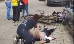 Edremit’te motosiklet ve otomobil çarpıştı: 3 çocuk yaralandı