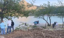 Gölde kaybolan mermer işçisi için arama çalışması başlatıldı