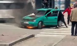 Iğdır’da park halindeki otomobil alev aldı