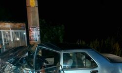 Isparta’da iki otomobil kafa kafaya çarpıştı: 4 yaralı