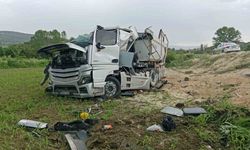 Kastamonu’da devrilen hafriyat kamyonunun sürücüsü yaralandı