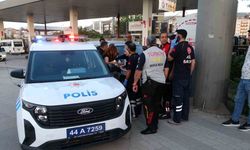 Otobüste tartışan 2 kadın indikleri durakta birbirlerini bıçakla yaraladı