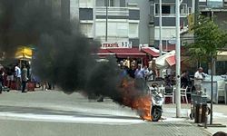Bursa'da park halindeki motosiklet yandı