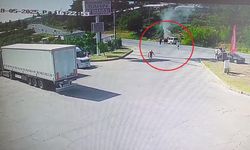 Seyir halindeki araç yandı, ilk müdahaleyi vatandaşlar yaptı