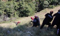 Virajı alamayan motosiklet uçuruma yuvarlandı