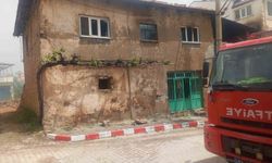 Yangında 75 yaşındaki adamın evi kullanılamaz hale geldi