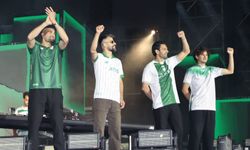 Bursaspor'un yeni sezon forması görücüye çıktı