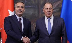 Rusya Dışişleri Bakanı Lavrov: "Avrupa, yeniden Nazi bayrağı benimsedi"