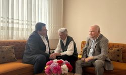 CHP’li Hasan Öztürk’ten 101 yaşındaki Hüseyin Ertürk'e anlamlı ziyaret
