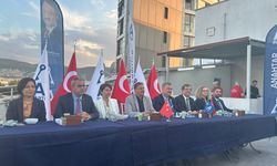 Genel Başkan Yardımcıları Bursa’da! A Partisi ilk Rozetlerini Taktı