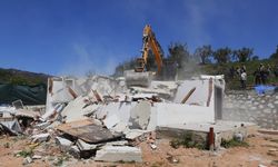 Bursa'da 25 kaçak yapı yıkıldı