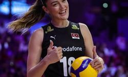 Zehra Güneş'in voleybolcu kardeşi İrem Güneş yeni yaşını kutladı!