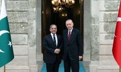 Cumhurbaşkanı Erdoğan, Şahbaz Şerif ile telefonda görüştü