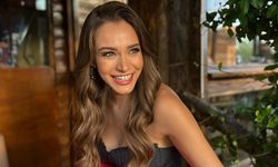 Miray Daner sevgilisiyle sahilde poz verdi!