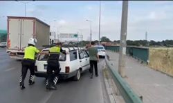 Bursa'da sınava giderken araçları arızalandı, gözyaşlarına boğuldu