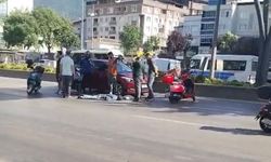Bursa'da karşıdan karşıya geçmeye çalışırken araba çarptı!