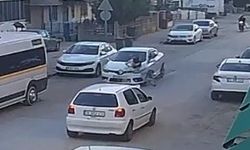 Bursa'da anne ve 3 yaşındaki oğluna araba çarptı!