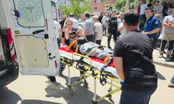 Bursa'da fren yerine gaza basınca kaldırıma çıktı! Yayalara çarptı