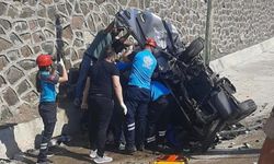(Düzeltme) Tunceli’de korkunç kaza: 1’i ağır 6 yaralı