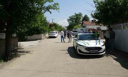 Hafif ticari araç ile otomobil çarpıştı: 4 yaralı