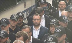 İBB’ye yönelik soruşturmada 5’inci dalgada gözaltına alınan şüpheliler sağlık kontrolüne getirildi