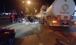 Karşı şeride geçen otomobil, akaryakıt tankeriyle çarpıştı: 1 ölü