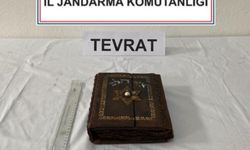 Kırşehir’de 7 asırlık el yazması Tevrat ele geçirildi