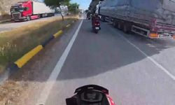 Korna çalınmasına sinirlendi, tırı motosikletlerin üzerine sürdü