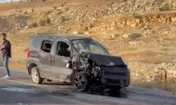 Mardin’de kamyonet ile cip çarpıştı: 9 yaralı