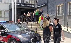 Bursa'da masaj salonlarına yapılan operasyonda 15 gözaltı