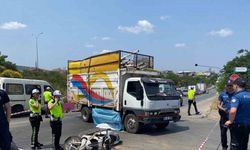 Ümraniye’de kamyonete çarpan motosikletli hayatını kaybetti
