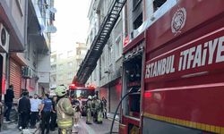 Zeytinburnu’nda çıkan yangında 2. kattan atlayan çocuk yaralandı